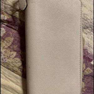 Coach wallet used like brand new